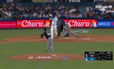Shohei Ohtani belts 30th homer of season as Dodgers extend lead over White Sox