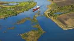 California regulators lay out two paths in proposed Delta water plan