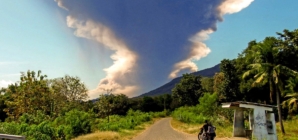 Indonesia’s Mount Lewotobi Laki Laki erupts, sending ash 11 miles high