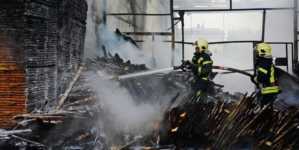 Russia launches another record drone attack, Ukrainian officials say