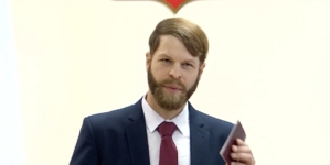 U.S. citizen who helped Russia from inside Ukraine granted passport by Putin