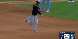 Steven Kwan hits a two-run homerun to extend the Guardians' lead over the Royals