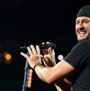 Luke Bryan jokes about viral Coldplay Kiss Cam CEO scandal