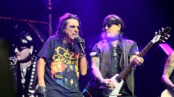 Johnny Depp joins Alice Cooper on stage for surprise Ozzy Osbourne tribute