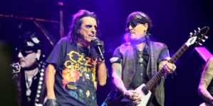 Johnny Depp joins Alice Cooper on stage for surprise Ozzy Osbourne tribute
