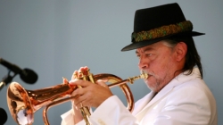 Grammy winner Chuck Mangione, known for ‘Feels So Good,’ dies at 84