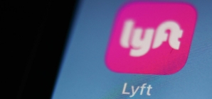 New Lyft feature lets riders select drivers they want to hire again as a favorite