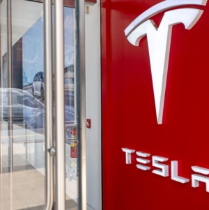 Tesla stock price sinks as Musk and Trump feud over spending bill