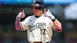 Twins Predicted To Cut Ties With Former Gold Glove Outfielder