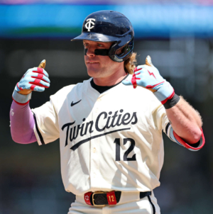 Twins Predicted To Cut Ties With Former Gold Glove Outfielder