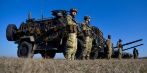 Hungary must stay on the side of peace, PM says