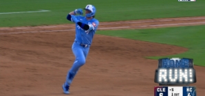 Bobby Witt crushes two-run homer, cutting Royals' deficit vs. Guardians