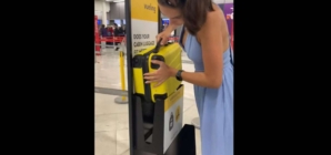 Passenger Told To Put Bag in Checker—No One Prepared for What She Does Next
