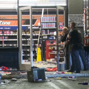 Thieves ransack an AutoZone in South L.A. after street takeover