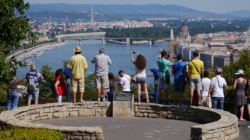 Tourist Numbers Surpass 10 Million Before End of July