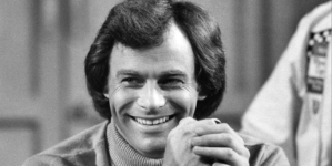 Longtime ‘General Hospital’ actor Tristan Rogers shares cancer battle news