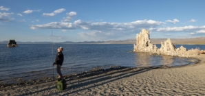 At Mono Lake, visitors witness the stark toll of L.A.’s water use