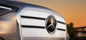 Giant, Metal Mercedes-Benz Grille Is Making a Comeback