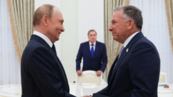 Trump’s envoy meets Putin ahead of Russia-Ukraine peace deadline