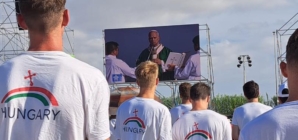 Pope’s Call Echoes Through a Million Youth