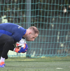 RB Leipzig’s Gulácsi Donates Award Bonus to Children’s Hospice