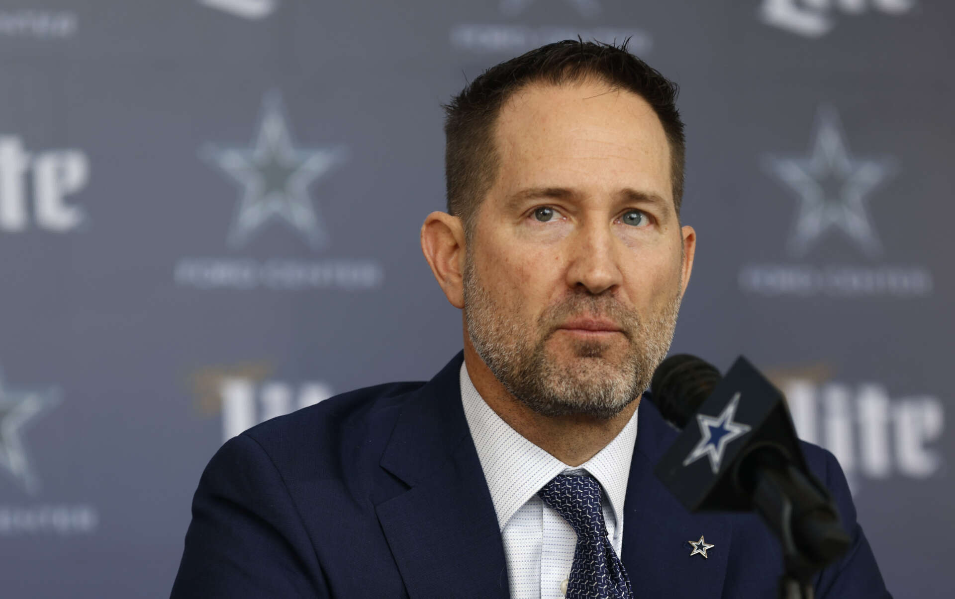 Cowboys Coach Hopeful About Micah Parsons’ Future in Dallas