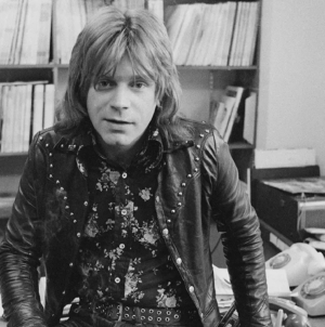 Dave Edmunds hospitalized after major cardiac arrest, wife reveals