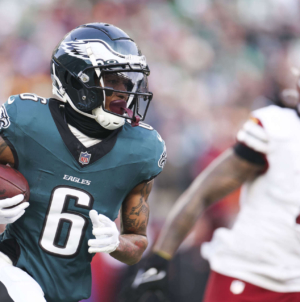 Eagles Insider Predicts Big Season Ahead for DeVonta Smith