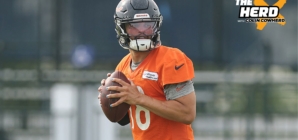 Caleb Williams throws fit after mistake in rep during Bears training camp | The Herd
