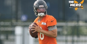 Caleb Williams throws fit after mistake in rep during Bears training camp | The Herd