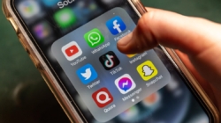 Social media may pose “profound risk” to teen mental health, U.S. surgeon general says