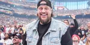 Jelly Roll reveals 200-pound weight loss milestone achievement