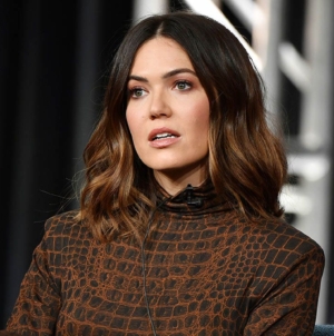 Mandy Moore blasts hit-and-run driver who rear-ended her family car