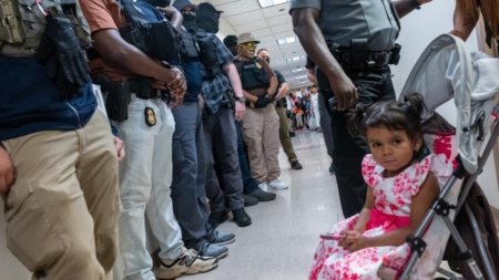 Lawyers fear 1,000 children from Central America, dozens in California, are at risk of being deported