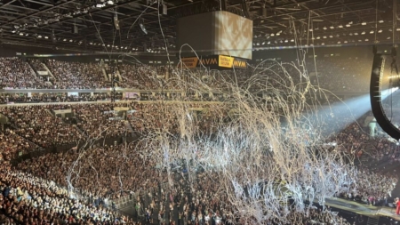Robbie Williams Plays a Sold-Out Show at the MVM Dome