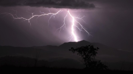 Why lightning is so terrifying on California’s highest peaks