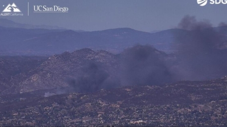 Coches 2 fire burns homes in San Diego County, prompts evacuations