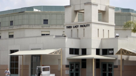 Ex-deputy pleads guilty in sexual assault of inmates, won’t face jail