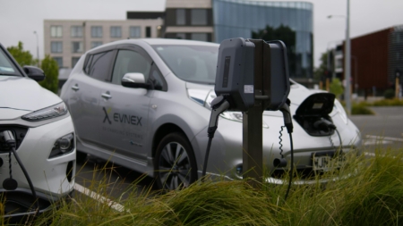 Hungarian Drivers Remain Cautious About Electric Cars