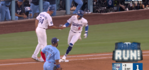 Kiké Hernández hits solo HR to trim Dodgers' deficit against Blue Jays