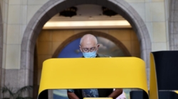 Voters in poll side with Newsom, Democrats on Prop. 50