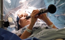 Music meets medicine as Parkinson’s patient plays clarinet during brain surgery