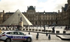 Hunt on for remaining thieves after suspects arrested by French police
