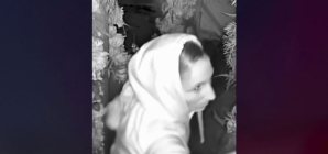 Lovebirds caught on tape having sex outside Arizona restaurant, then stealing booze and cash