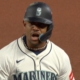 Mariners' Julio Rodríguez drives in a run to tie game vs. Tigers