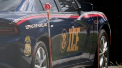 ICE ordered to release man from 24/7 guard after leg break %%page%% %%sep%% %%sitename%%