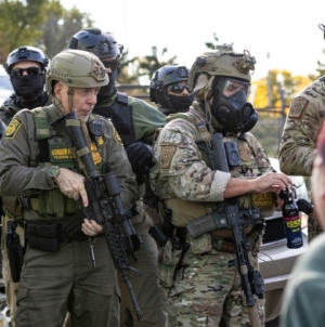 ICE Agent Pointed Gun at US Citizen, Said, ‘You’re Dead, Liberal’—Filing