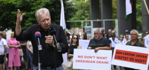 Government Keeps Ban on Ukrainian Imports