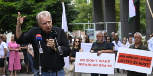 Government Keeps Ban on Ukrainian Imports