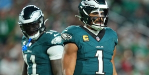 Tension Growing Between Eagles’ Jalen Hurts, A.J. Brown: Report